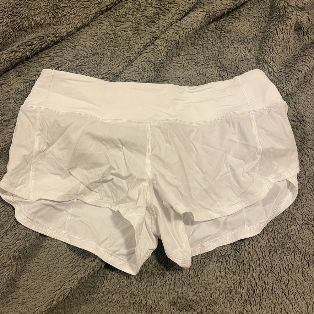 lululemon speed up shorts 2.5 in